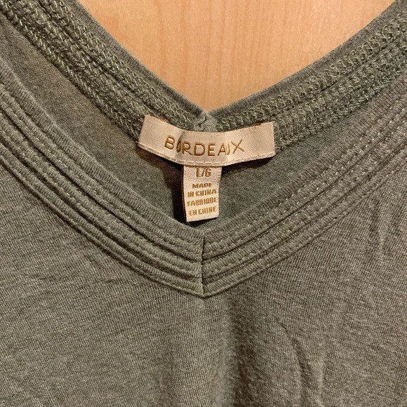 Bordeaux Essential V neck in green - Picture 5 of 7